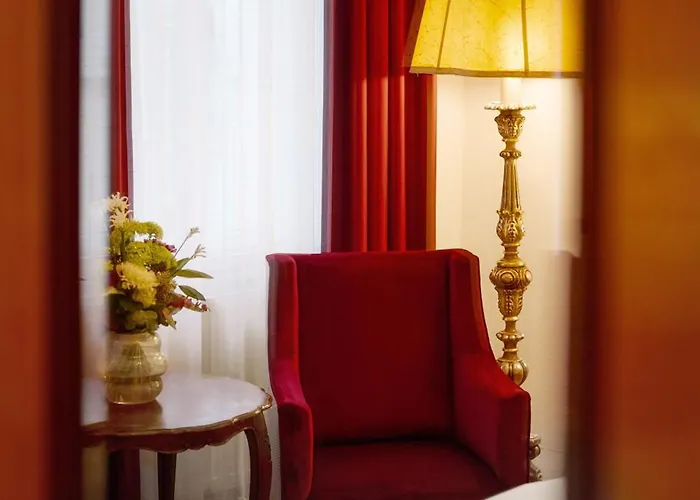 Hotel Graben 4*