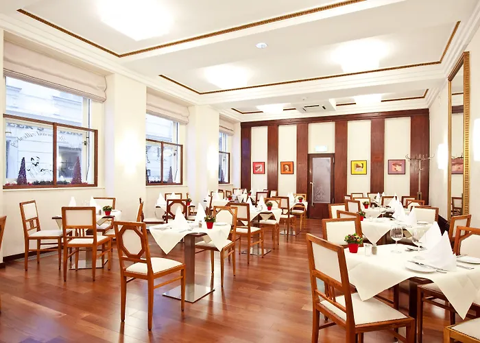 Hotel Graben 4*