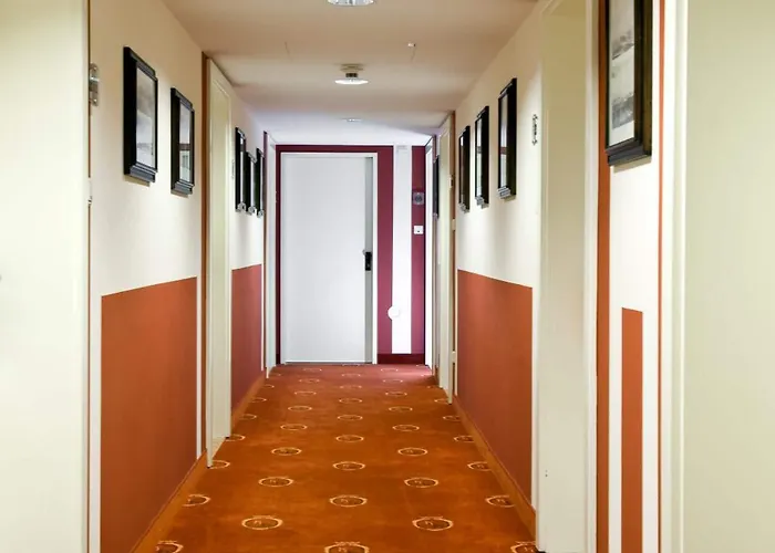 Hotel Graben 4*